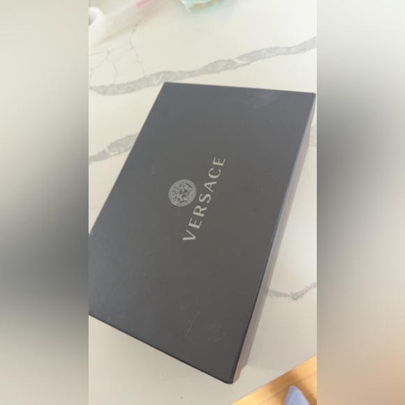 Versace medusa thong sandals - Picture 5 of 6